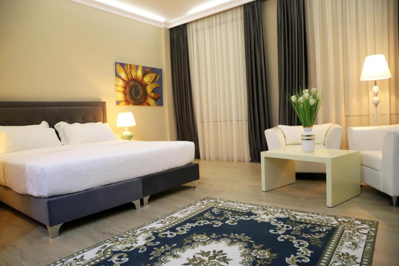 Hotel Colombo Berat Extérieur photo