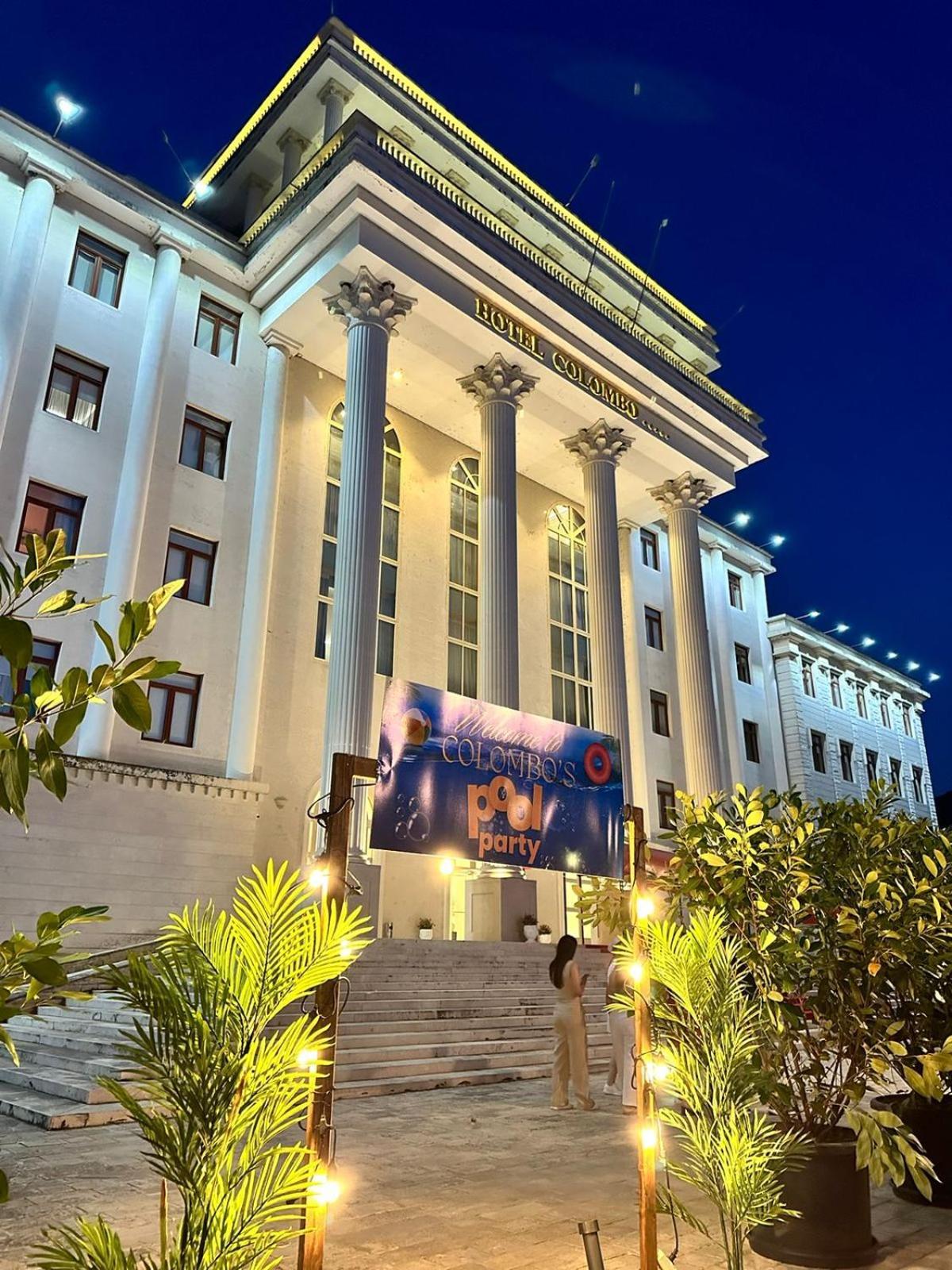 Hotel Colombo Berat Extérieur photo The University Tower